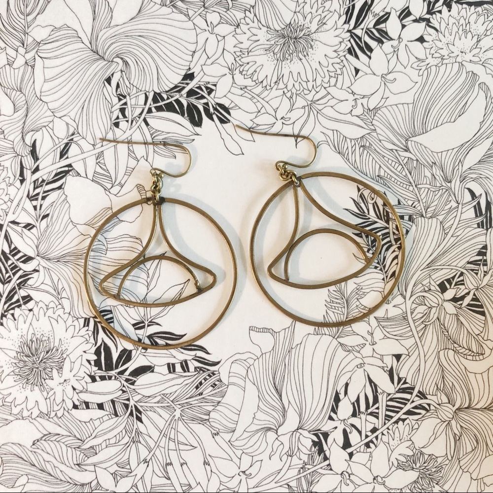 Anthropolgie Geometric Wire Earring in Gold Color